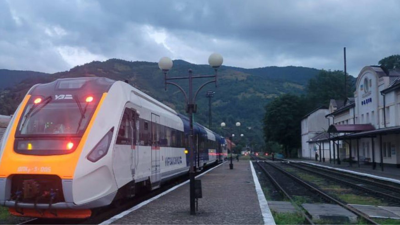 Укрзалізниця збільшила пропозицію місць на маршруті до Словаччини