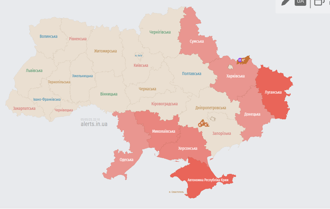 РФ запустила дрони по Одесі - в місті лунають вибухи