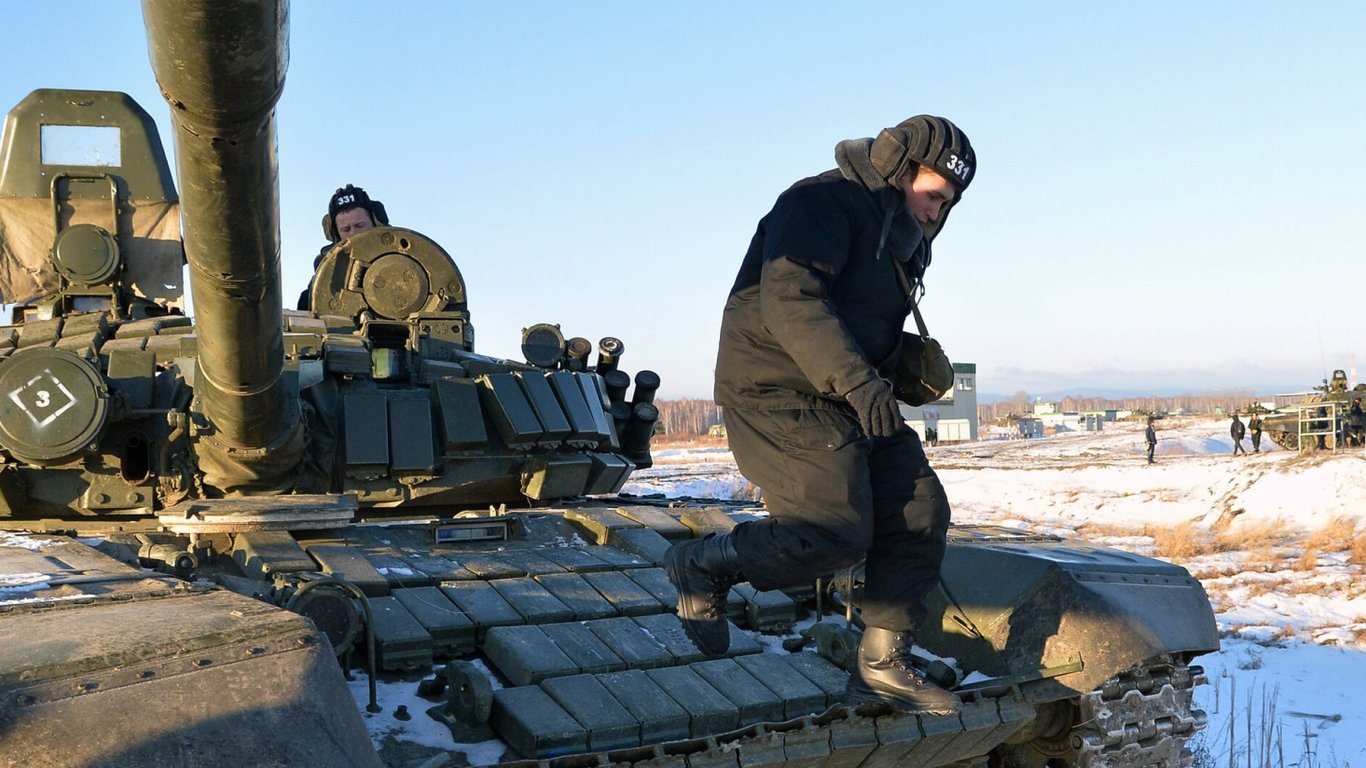 ВСУ уничтожили часть 10-го танкового полка рф: британская разведка объяснила причину этих потерь