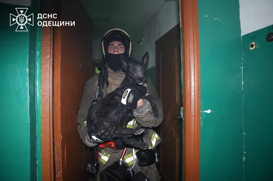 В Одесі через атаку РФ постраждалі і загибла — фото наслідків - фото 2