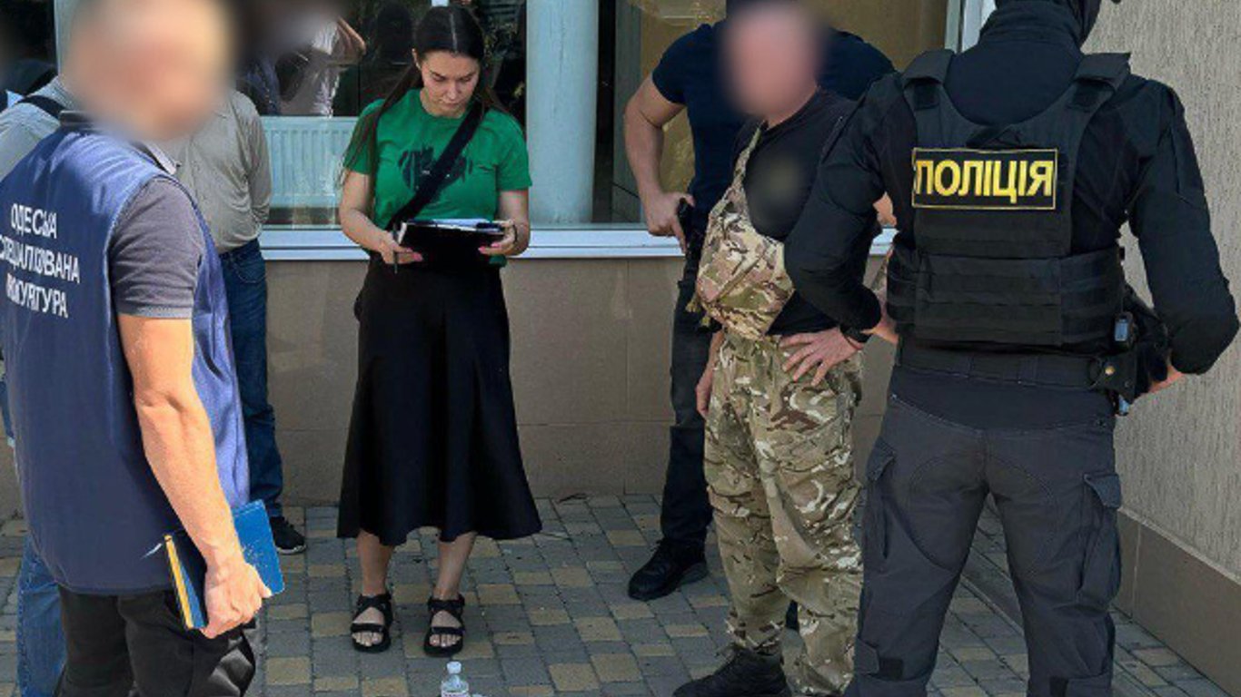 Військовий в Одесі за хабарі допомагав ухилянтам - подробиці