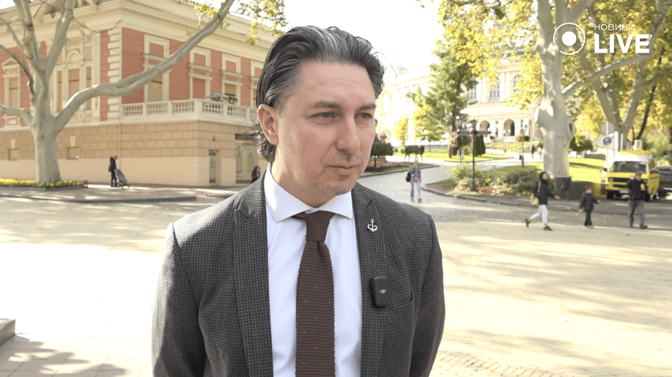 Директор департаменту культури, міжнародного співробітництва та маркетингу Іван Ліптуга 