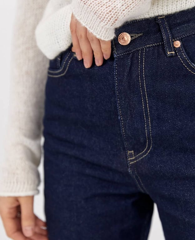 Колір джинсів, що став вже класикою