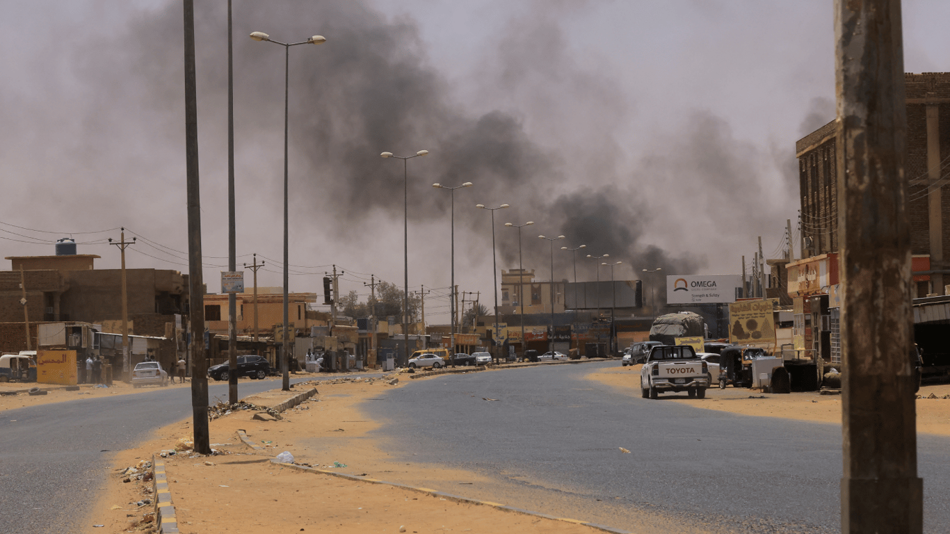 У Судані зростає кількість загиблих внаслідок боїв та нестачі припасів у лікарнях
