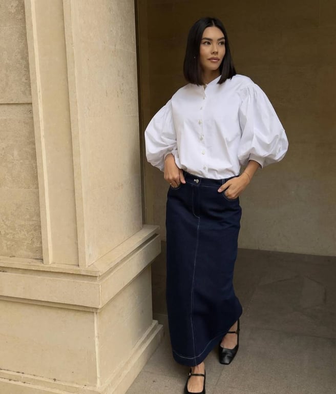 Блуза, що притягує погляди 