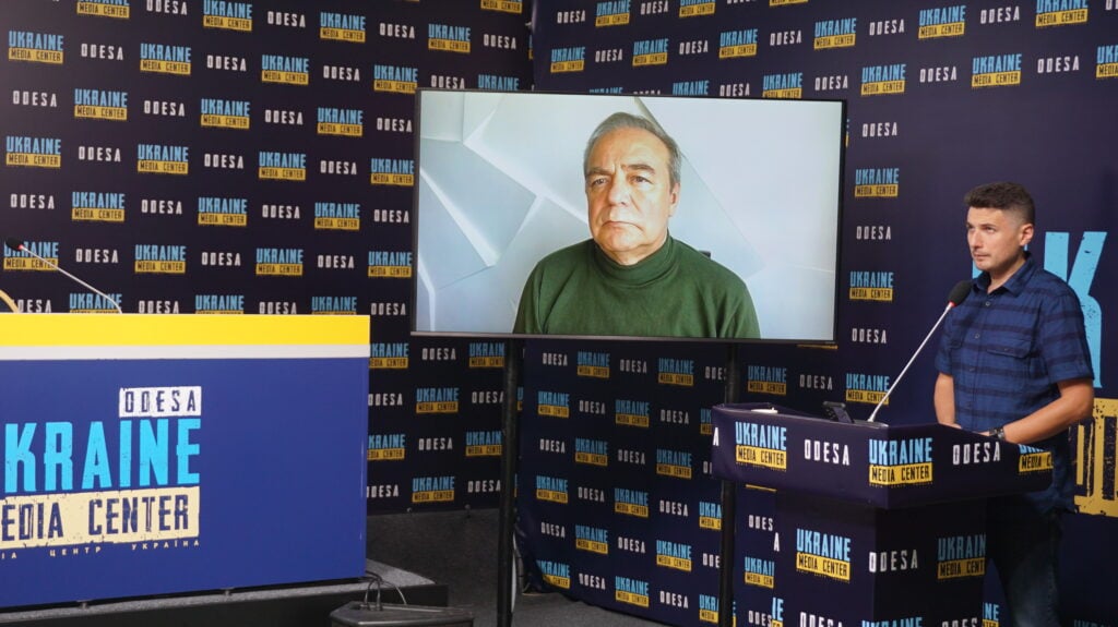 Игорь Романенко на брифинге. Фото: Медиацентр Украина — Одесса