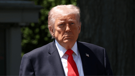 Трамп скасував мита на шотландське віскі після зустрічі з Чарльзом III - 290x166