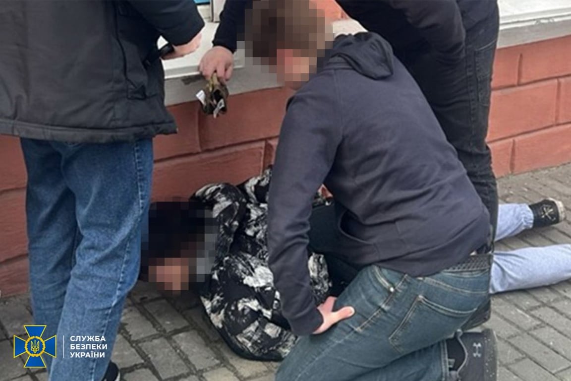 У Дніпрі затримали колаборанта, який хотів скоригувати удар по ТЕС та військовому шпиталю - фото 4