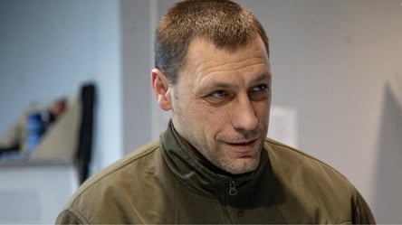 Командующий ССО ВСУ Виктор Хоренко проверил работу подразделений, которые обороняют Бахмут - 285x160