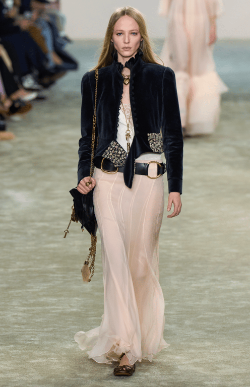 Жакет з цікавими декоративними елементами