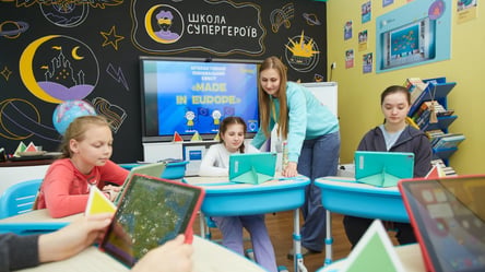 Зеленский поздравил украинских педагогов с профессиональным праздником - 285x160
