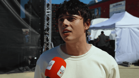 Скандал з ALEKSEEV у Грузії — чому український артист заспівав російською - 285x160