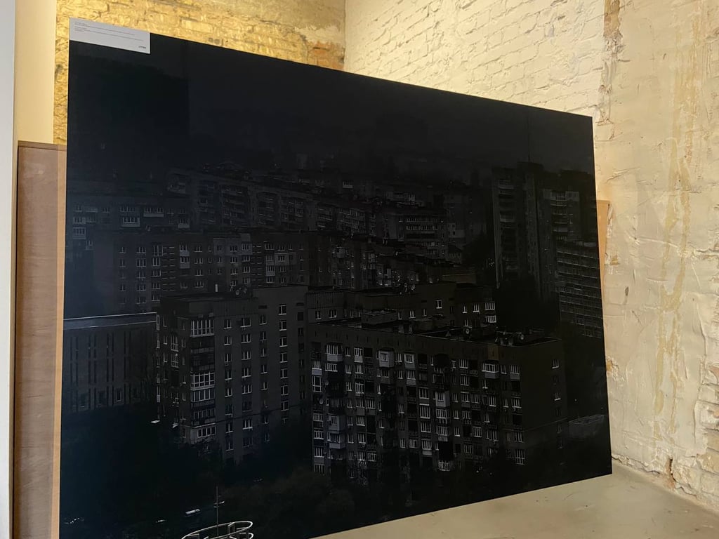 До світла, Влада і Костянтин Ліберові