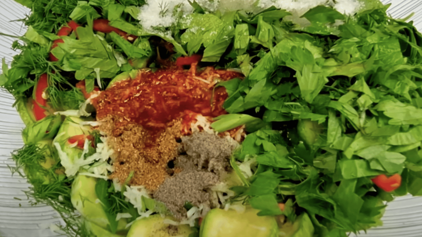 смачний рецепт салату з кабачків