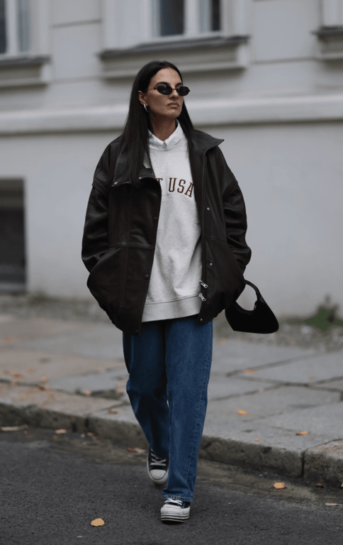 Шкіряний бомбер - головний верхній одяг весни