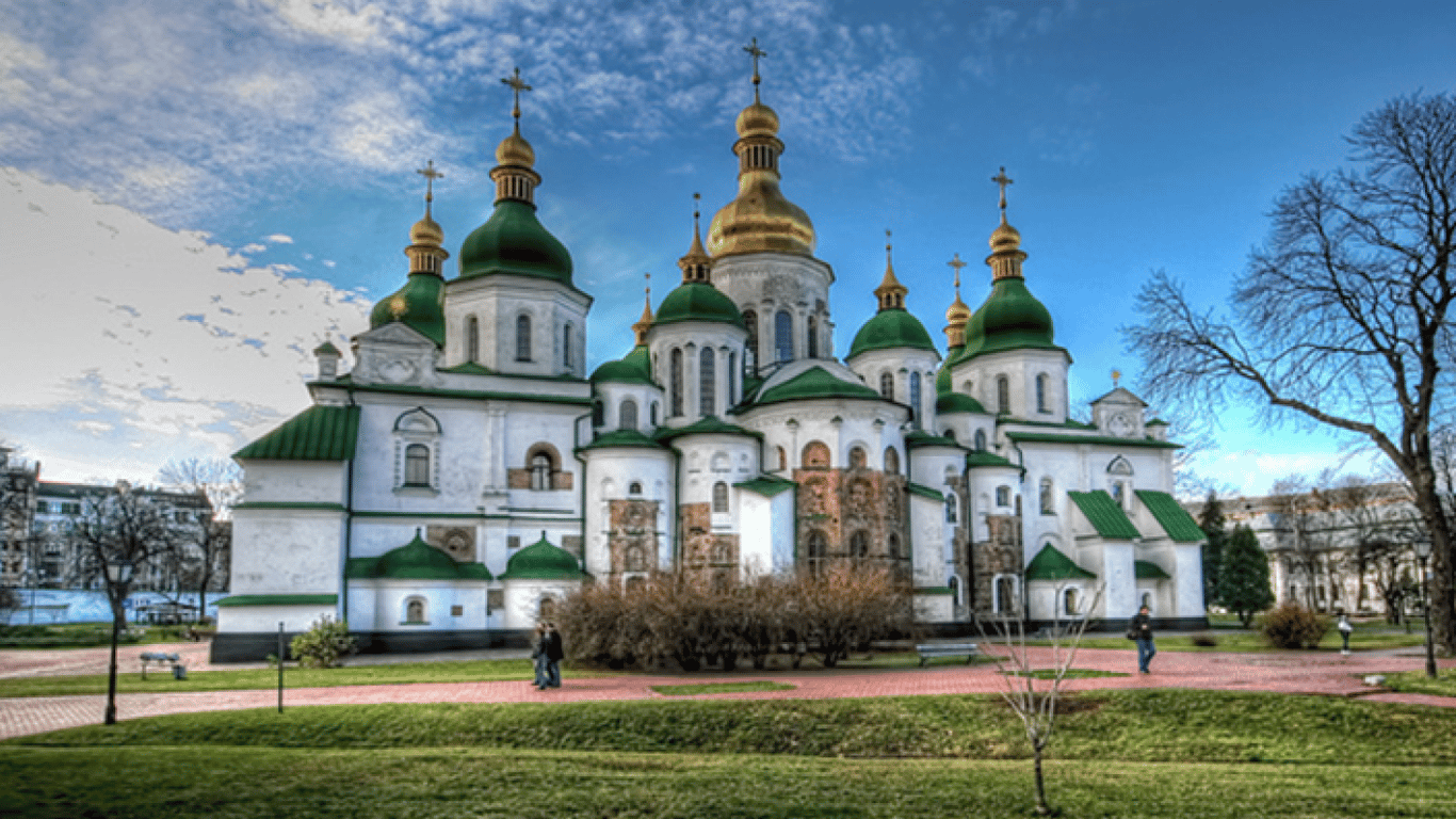 Россияне проводят обыски в украинских церквях
