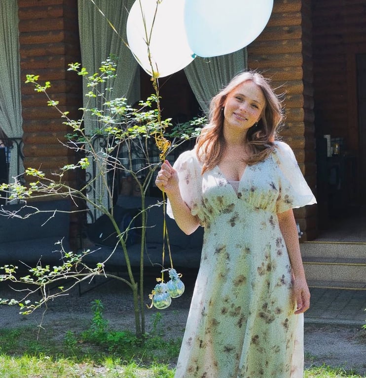 Квіткова сукня зараз в тренді