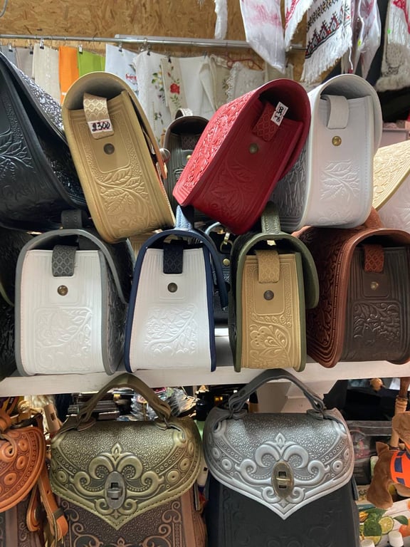 Женские сумки