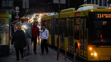 Знижки на транспорт у квітні 2026 року: хто з військових має право - 290x166
