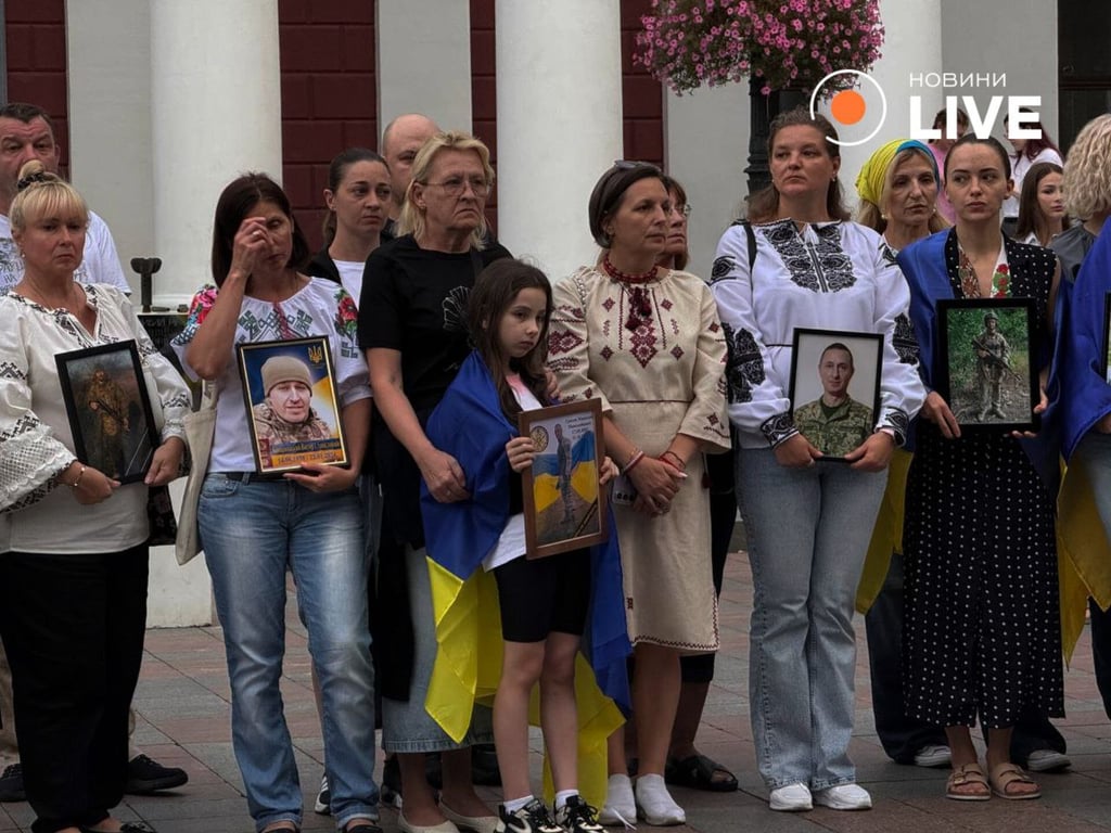 родичі героїв