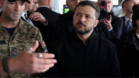 Зеленський прокоментував інцидент із дроном біля літака у Молдові - 304x171
