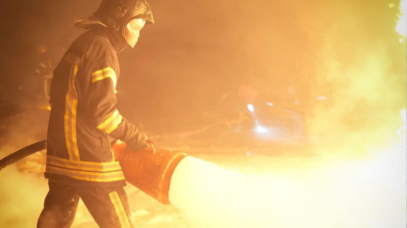 Нічна атака на Одещину — рятувальники показали наслідки, фото - фото 1