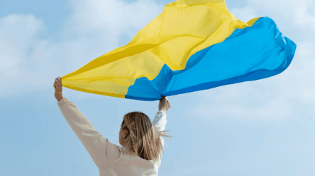 Интересные факты о флаге Украины ко Дню Независимости: что известно о его цветах - 285x160