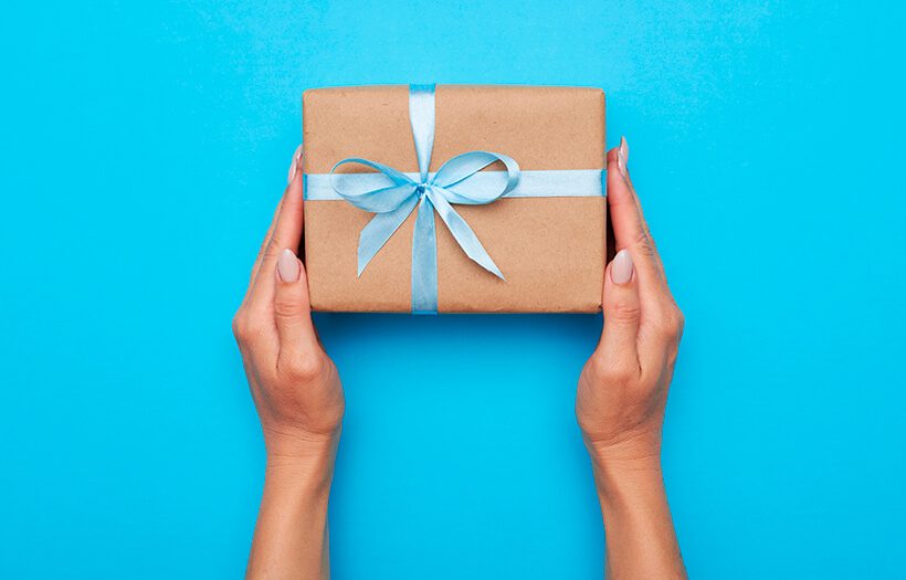 Що подарувати на День Незалежності 2023: ТОП 10 ідей