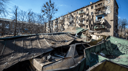 Окупанти КАБами обстріляли Харківщину — горіли приватні будинки - 285x160