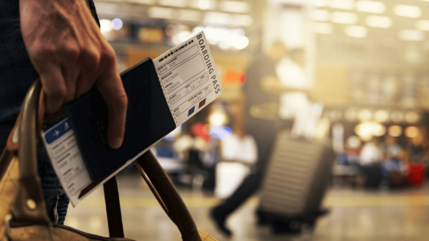 How to buy plane tickets profitably — tips for travelers