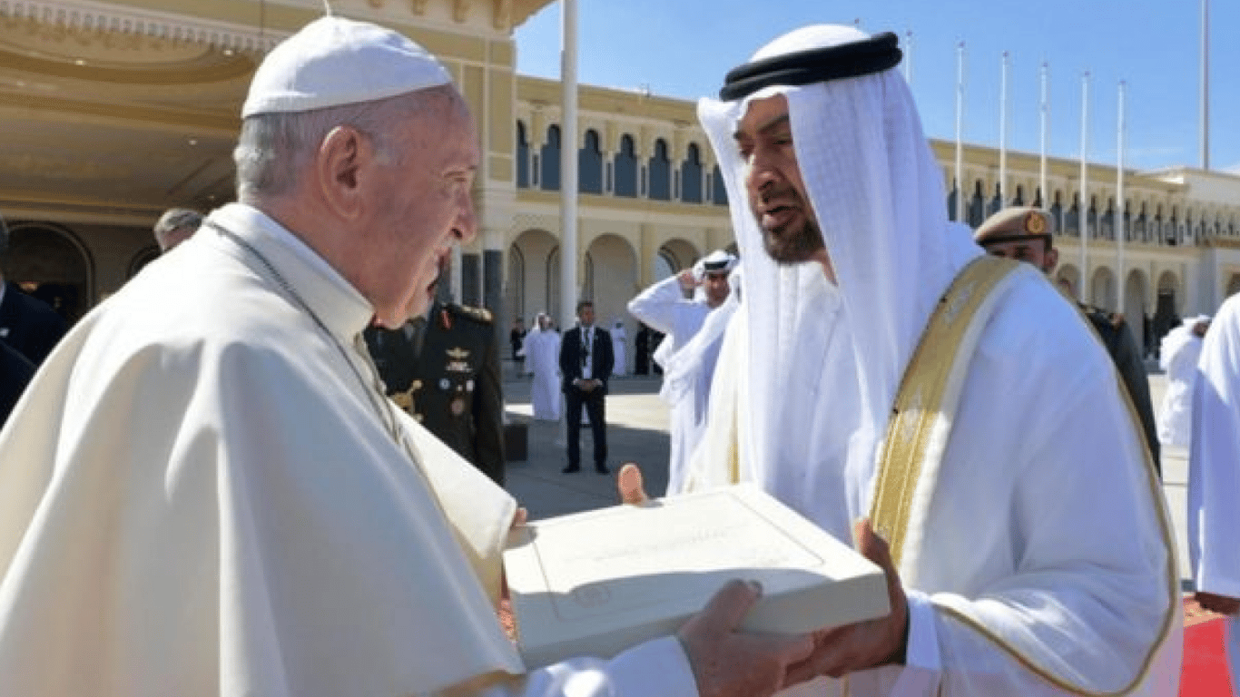 Папа Римский попросил: президент ОАЭ хочет организовать встречу Зеленского и Путина