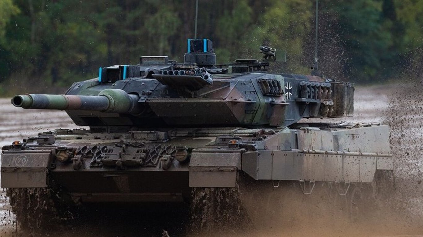 Страны Балтии призвали Германию предоставить Украине танки Leopard 2