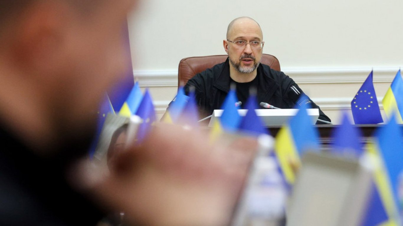 Ветеранська політика в Україні: Шмигаль розповів, яких змін очікувати уже цього року