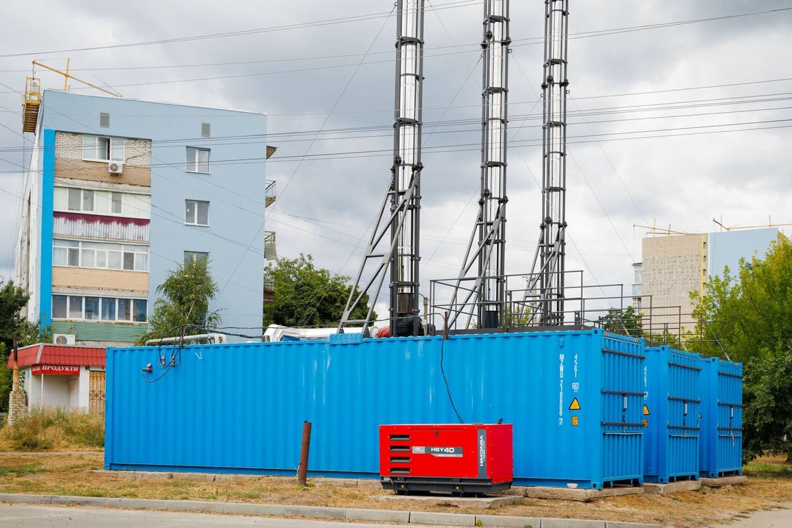 В Харьковской области отстраивают разрушенный россиянами Изюм — какие объекты в приоритете - фото 4