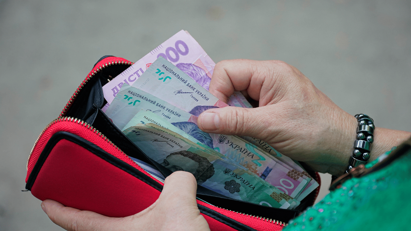 Мінімальні пенсії в Україні: для кого розмір виплат підвищили на 3 920 грн у 2026 році