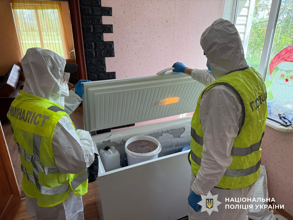 Зловмисники організували наркобізнес в Україні