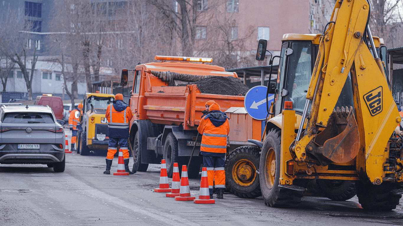 На ремонті дороги у Києві бюджету завдали збитків на 5 млн грн