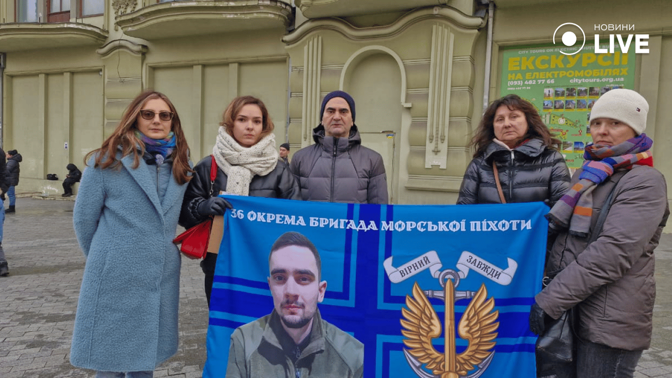 На головній вулиці Одеси закликали не забувати про полонених - фото 3