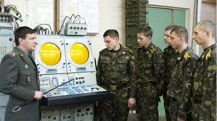 У полку "Азов" з'явилася вакансія для гуманітарного фахівця — хто потрібен у війську - 285x160