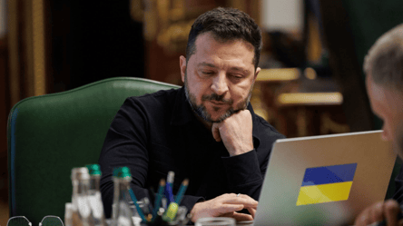 Зеленский: готовим новые контракты на системы ПВО и ракеты - 290x160