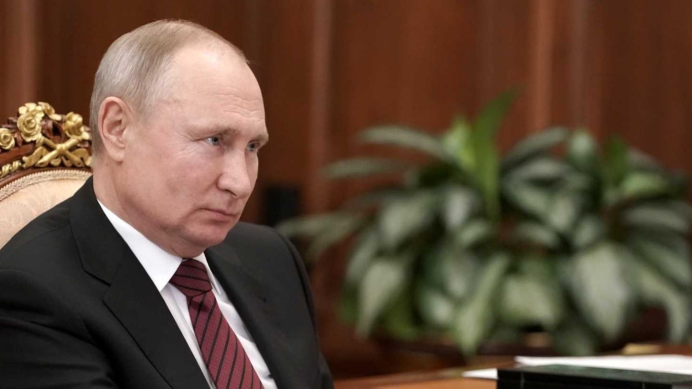 Росія навесні готує новий наступ на Україну, — Bloomberg