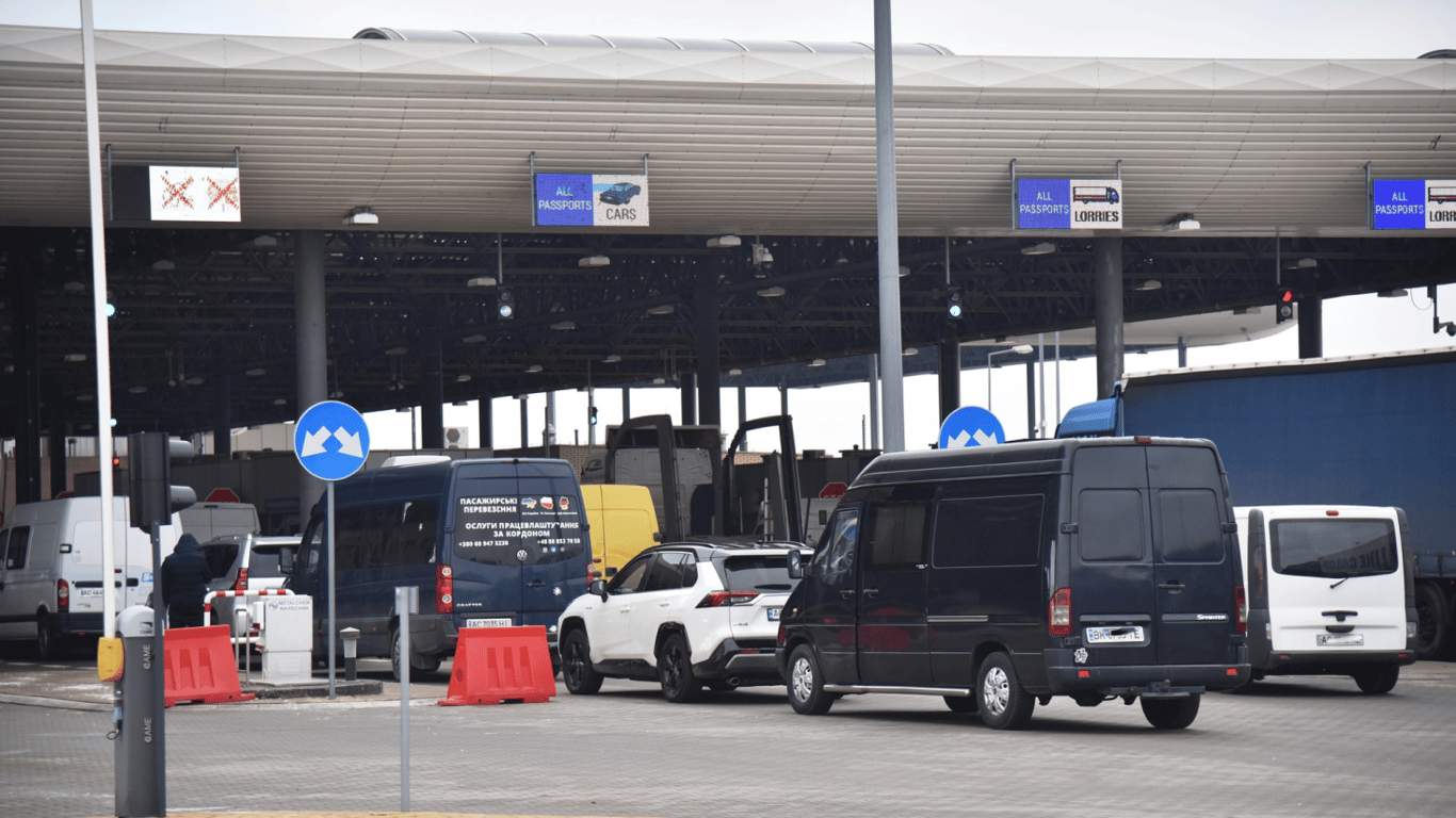 На границе с Польшей и Словакией фиксируются пробки