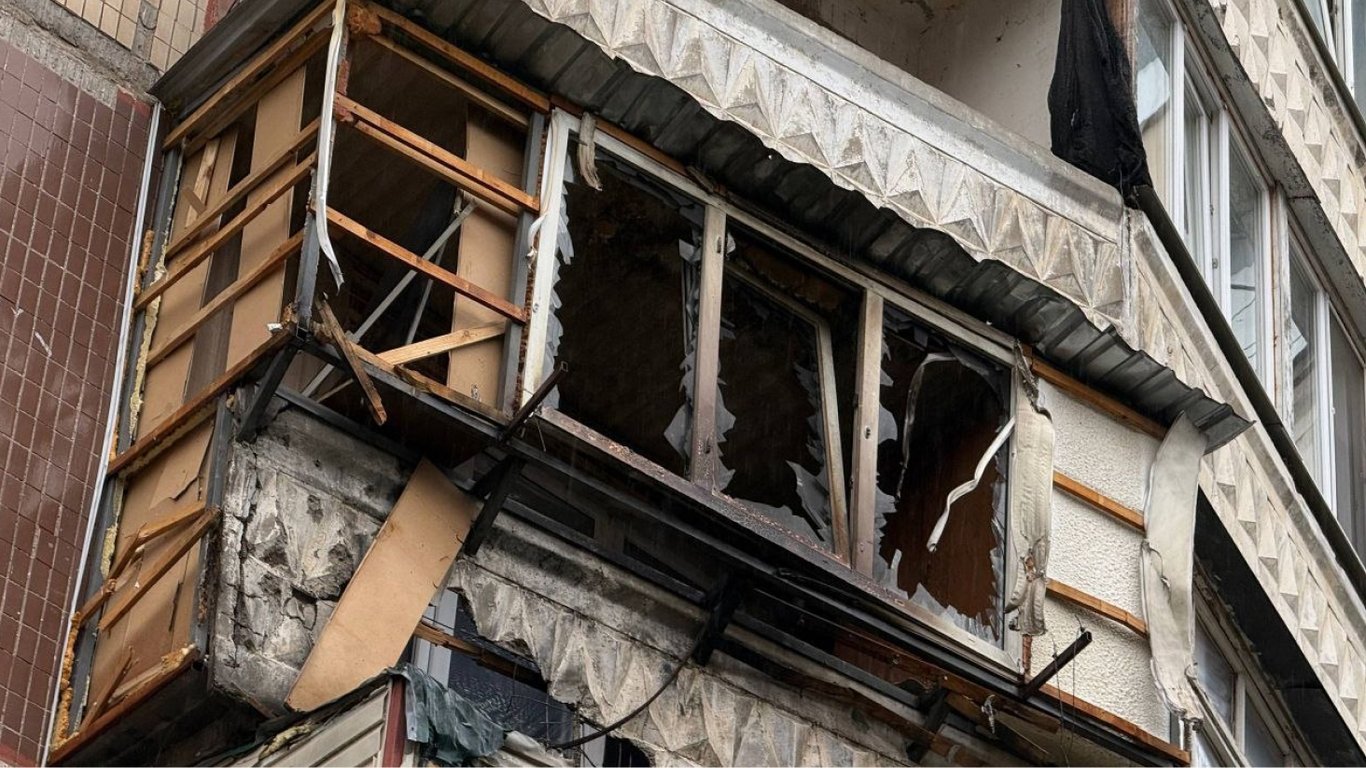 Удари по Одесі: рятувалися в коридорі з маленькими дітьми