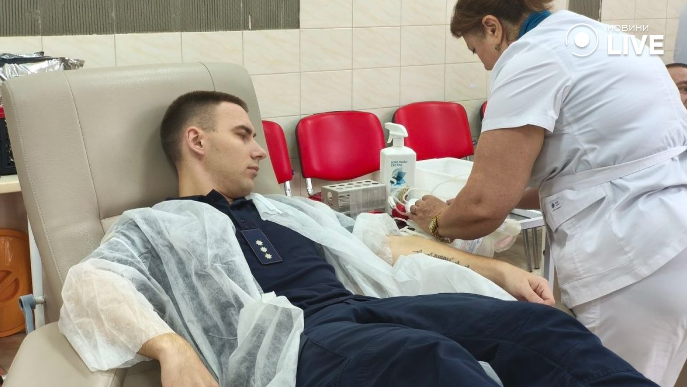 Рятувальники Одеси знову стали донорами крові