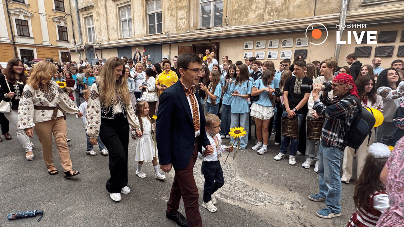 Перший дзвінок у Львові