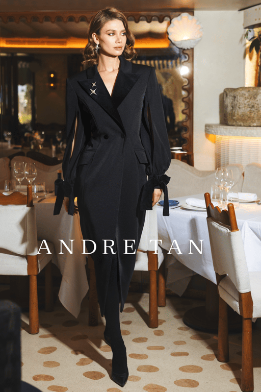 Основу колекції Андре Тана складають різні речі