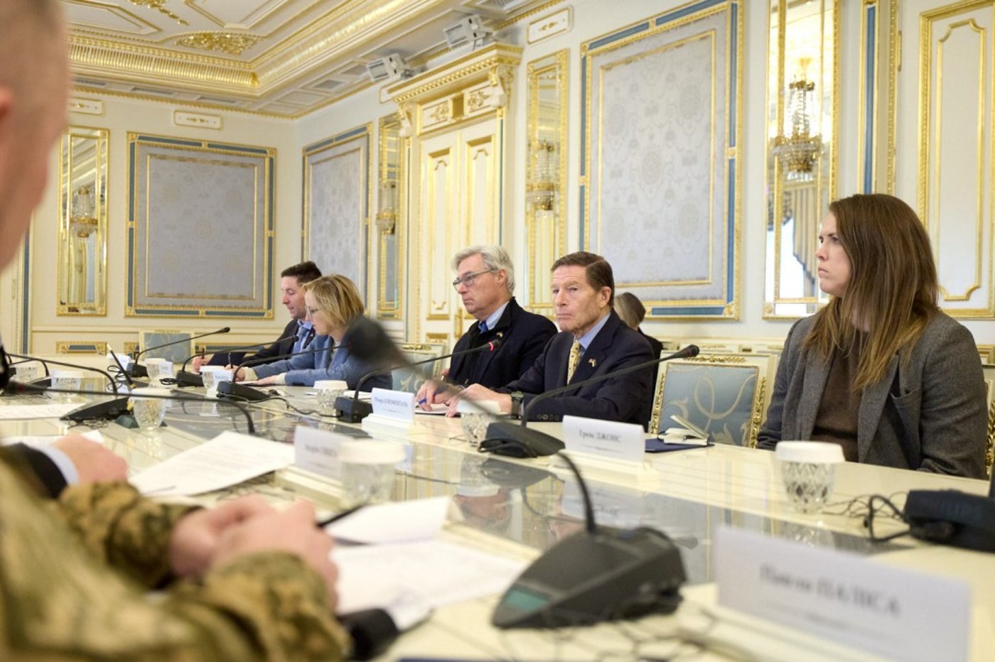 Зеленський зустрівся із сенаторами США