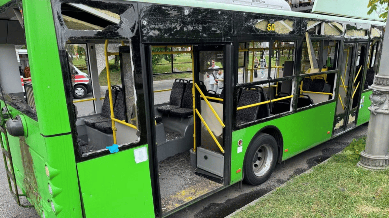Стан водія харківського тролейбуса після ракетної атаки