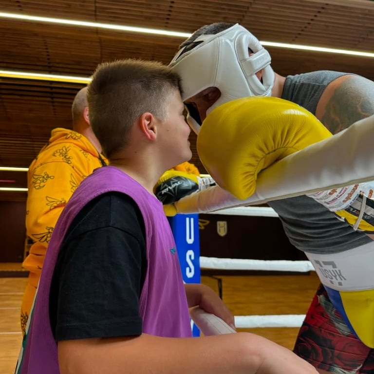 Александр Усик