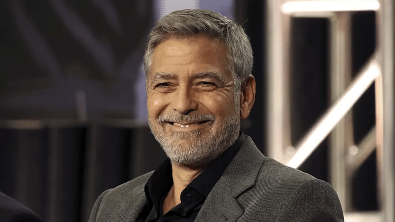 Джордж Клуні виховує дітей, лякаючи їх Сантою